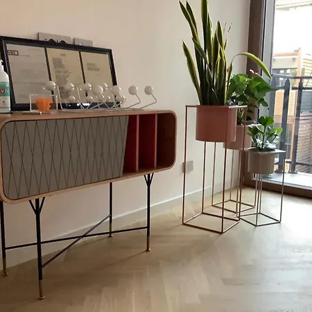 Guesthost - Trastevere Modern Apartament Rzym