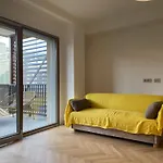 Guesthost - Trastevere Modern Appartement *