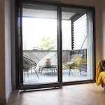 Guesthost - Trastevere Modern Appartement
